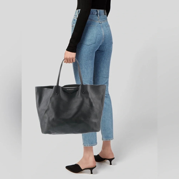 Givenchy Antigona Shopper Leather Large- Midnight Navy - Picture 1 of 9